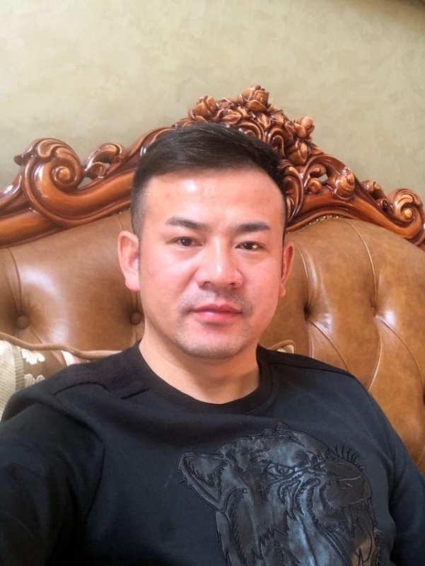 治国的第一张照片--沈阳相亲服务中心