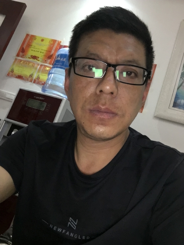 牵手的第三张照片--沈阳相亲服务中心