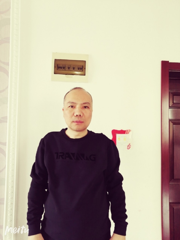 酒香四溢的第一张照片--沈阳相亲服务中心