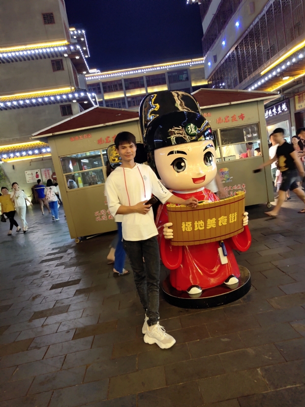 圆嘟嘟的瘦子的第一张照片--沈阳相亲服务中心