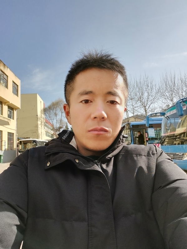 孤独的云的第一张照片--沈阳相亲服务中心