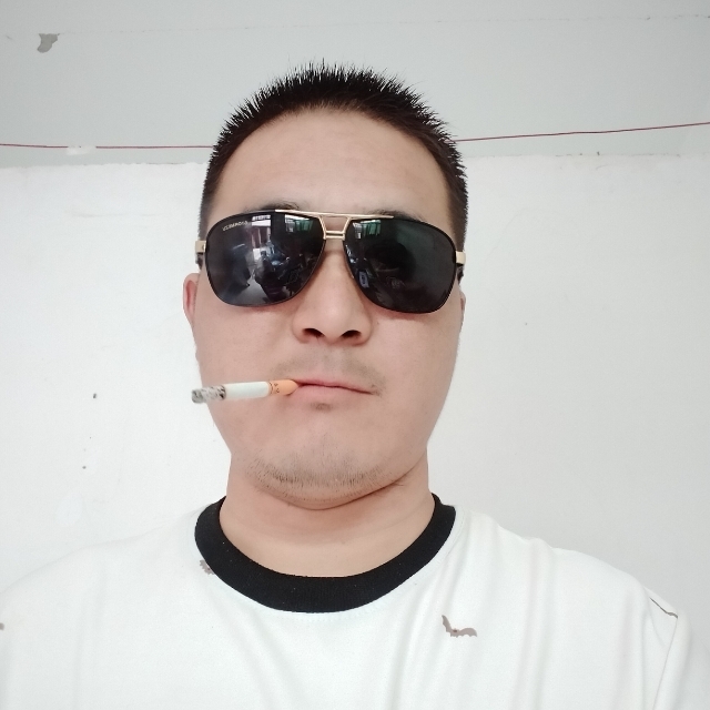 白伟伟的第一张照片--沈阳相亲服务中心