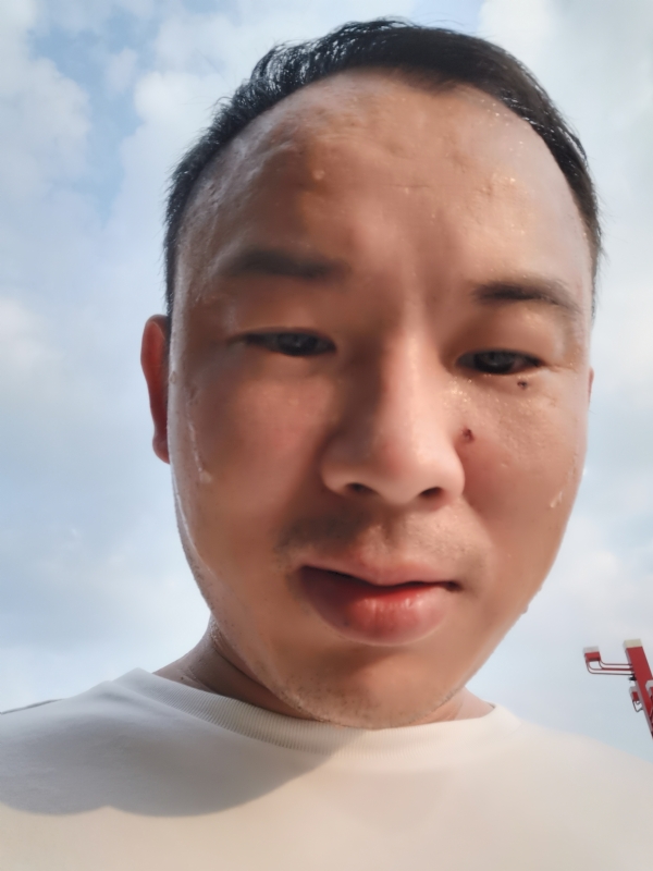 唐老鸭的第一张照片--沈阳相亲服务中心