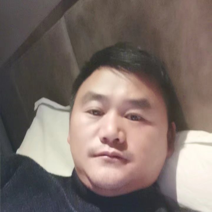 奔跑的第二张照片--沈阳相亲服务中心