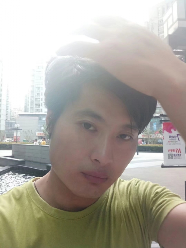 钢铁侠的第一张照片--沈阳相亲服务中心