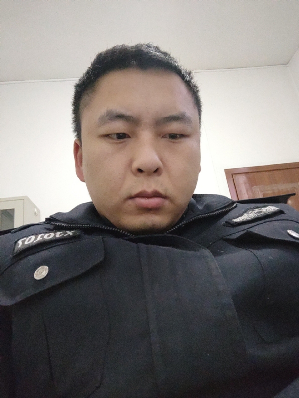 好纠结的第一张照片--沈阳相亲服务中心
