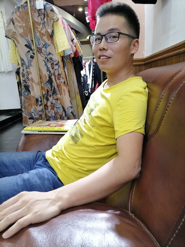 汪顺鹏的第一张照片--沈阳相亲服务中心
