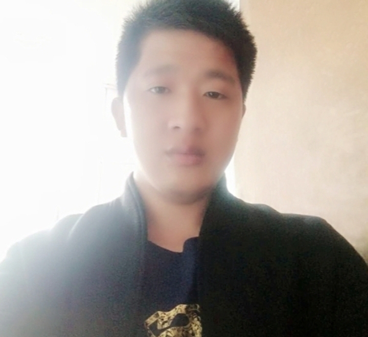 形影不离的第一张照片--沈阳相亲服务中心
