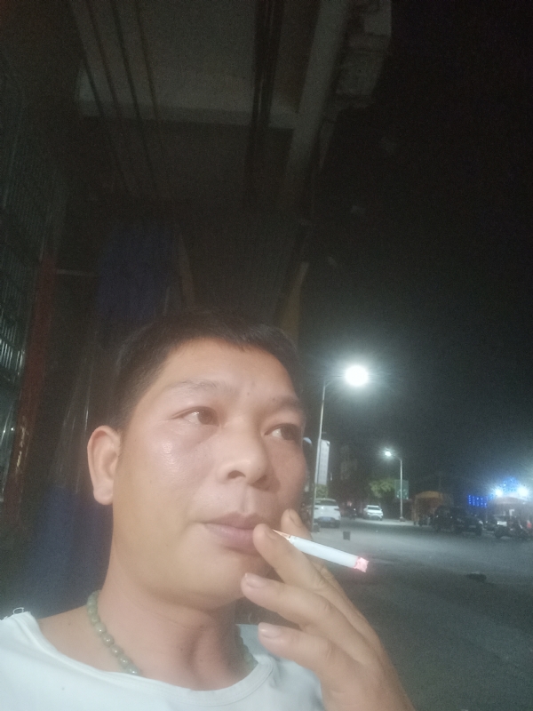 善解人意的第一张照片--沈阳相亲服务中心