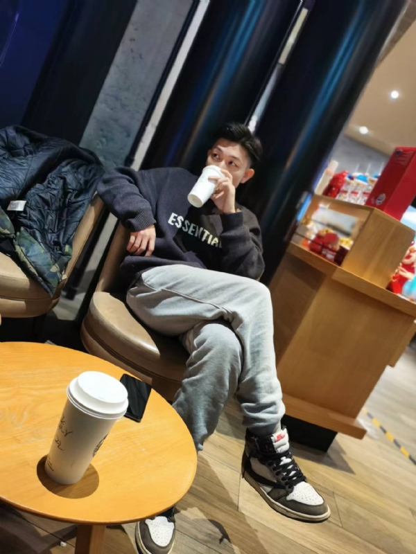 LAZY的第一张照片--沈阳相亲服务中心