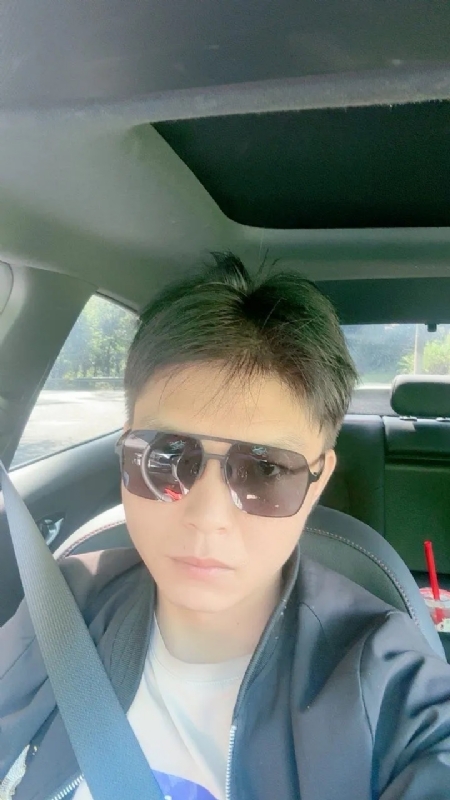 怀念的第一张照片--沈阳相亲服务中心
