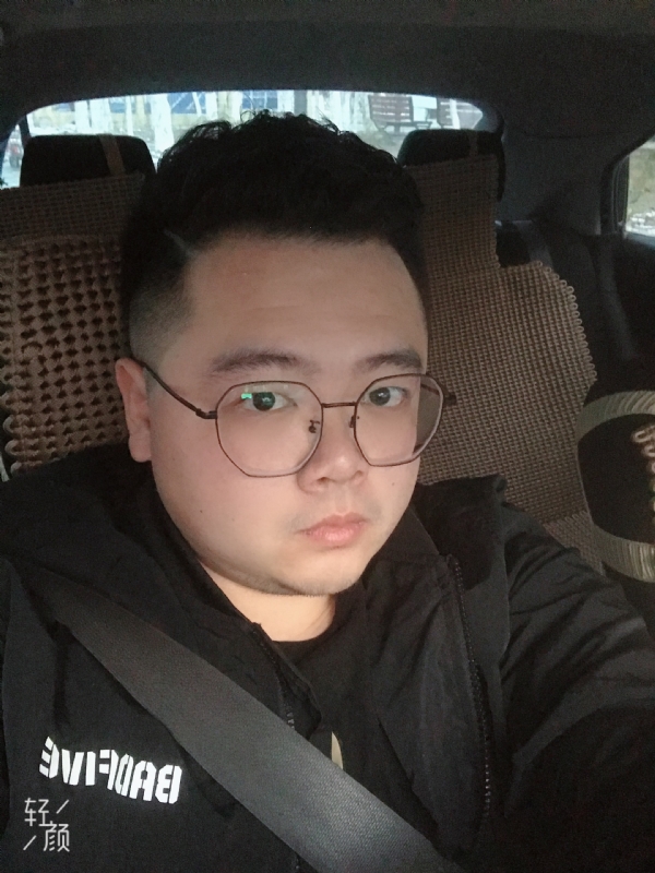 欢笑的第一张照片--沈阳相亲服务中心