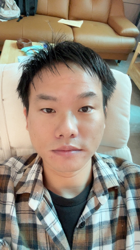 向日葵的第一张照片--沈阳相亲服务中心