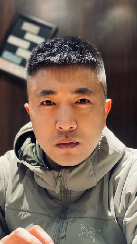 山中何缘的第一张照片--沈阳相亲服务中心